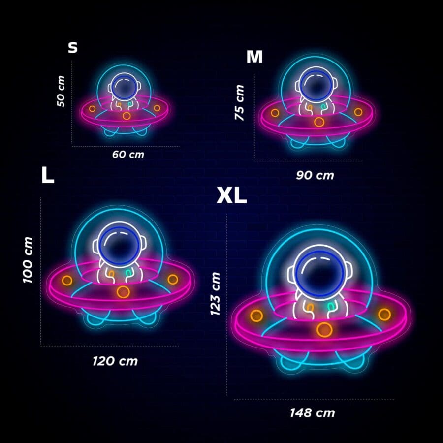 Cuatro ilustraciones de neón de ovnis de tamaño de juguete con pilotos robot, rotulados con las letras "S", "M", "L" y "XL". Dimensiones: S (60x50 cm), M (90x75 cm), L (120x100 cm), XL (148x123 cm). Fondo negro.